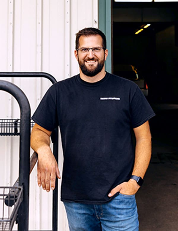 Tom- Shop Manager